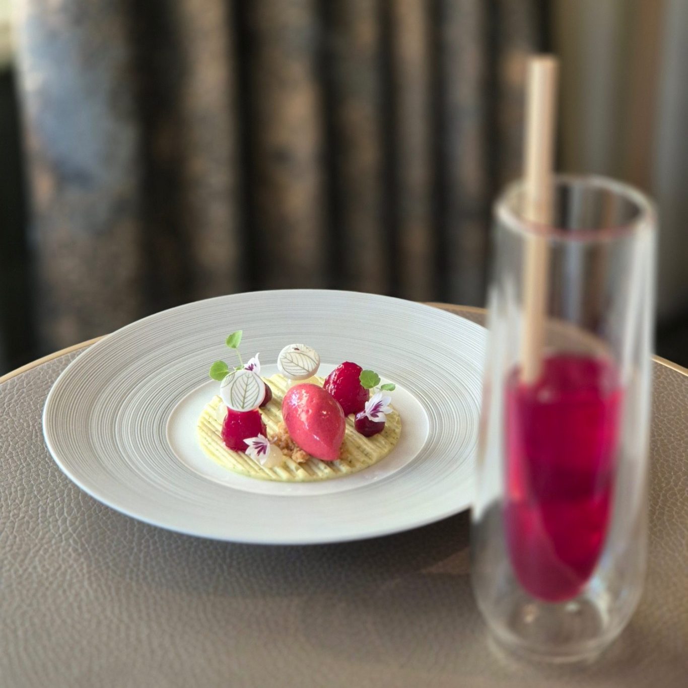 Estragon Himbeere Himbeere, estragon, Stefan Leitner, Patissier, Patissier des Jahres, Bareiss, Michelin Star,